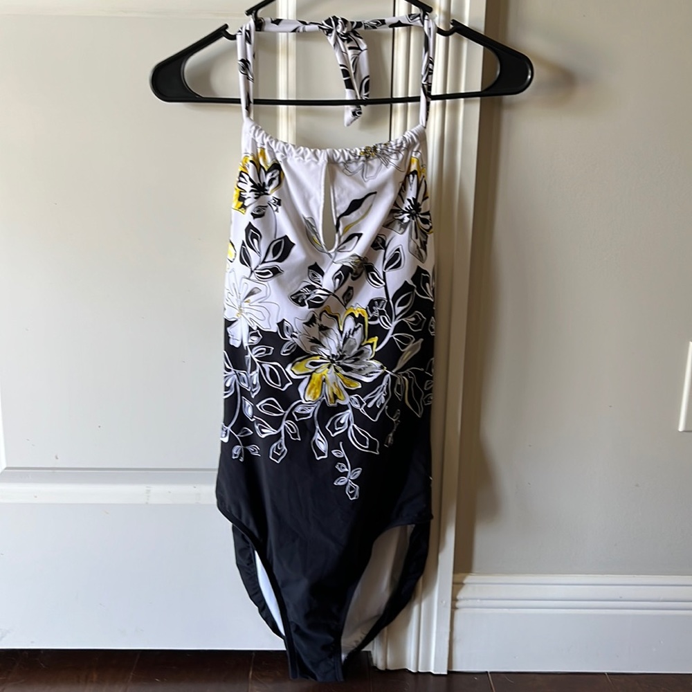 Jantzen one piece swim suit